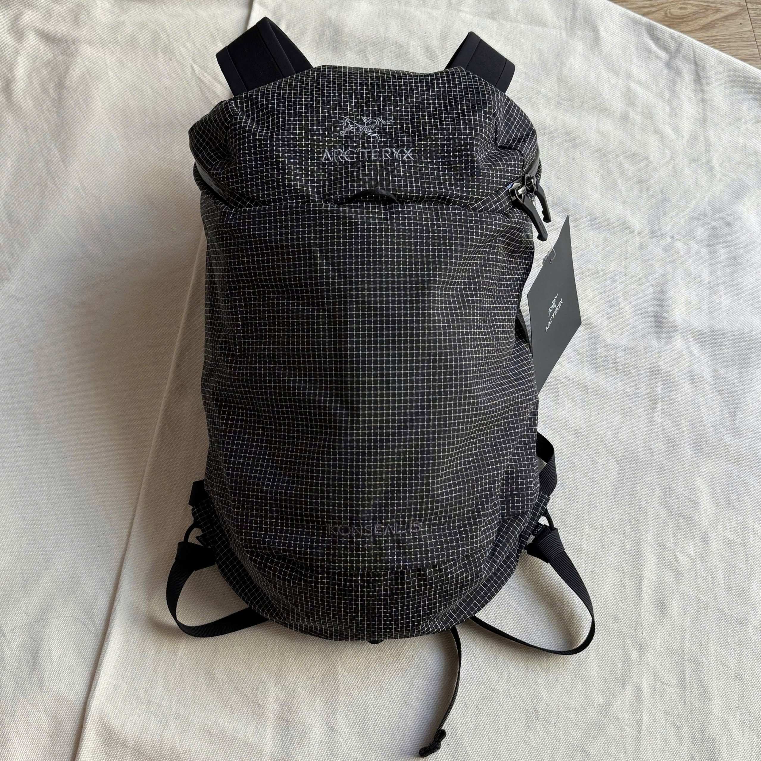 Konseal 15 Backpack "Black" — New