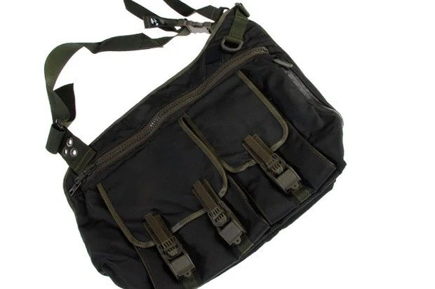 021_acronym-first-edition-kit-10.jpg