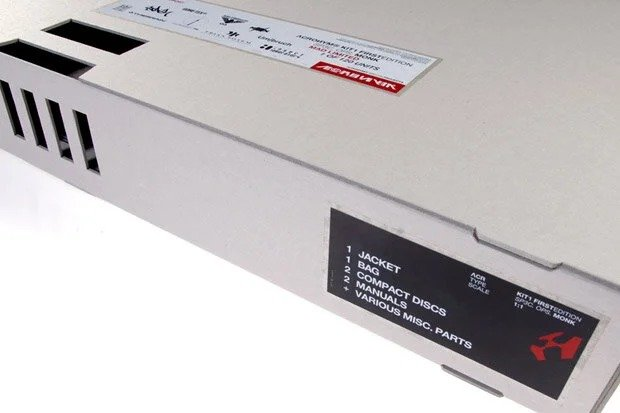 014_acronym-first-edition-kit-3.jpg