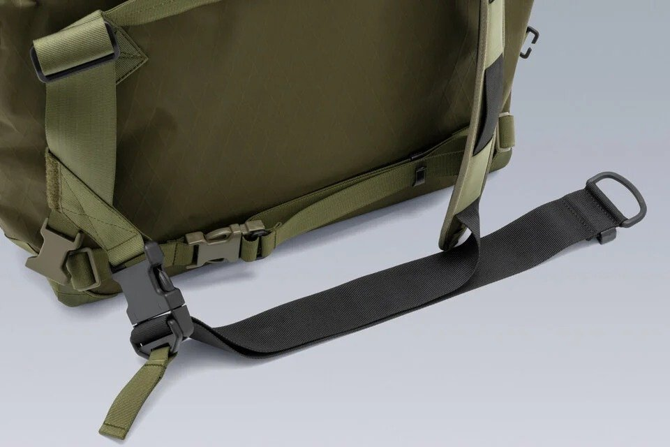 QLQR –––

(Quick Lock / Quick Release) Hệ thống khoá đặc biệt cho phép người dùng nhanh chóng điều chỉnh dây đeo cho phù hợp với cơ thể và như cầu nhất. Đồng phát triển với BagJack. 

(Ảnh: QLQR 3-Điểm webbing 50-50 mm)