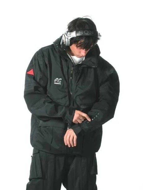005_burton_romain.jpg